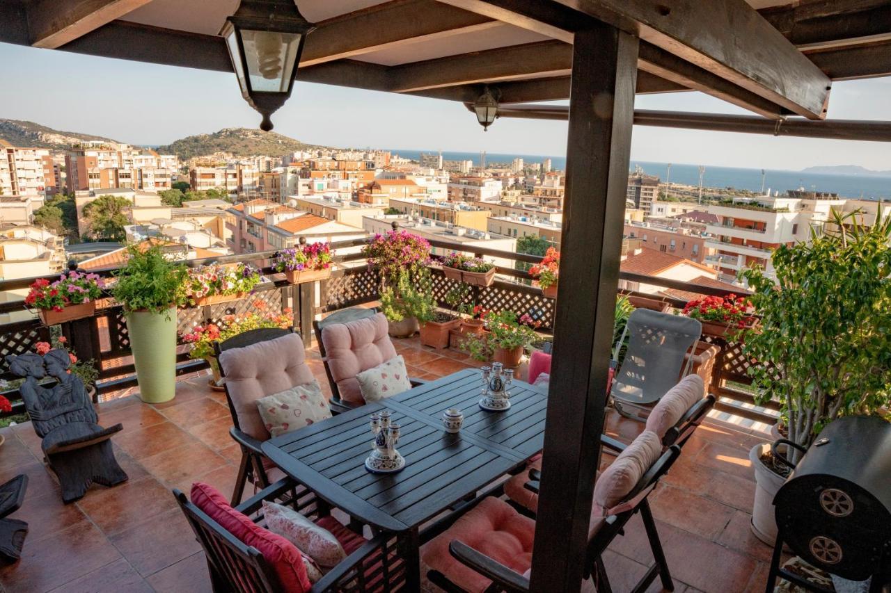 Prestigioso Attico Panoramico Cagliari Villa Екстериор снимка